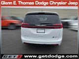 New 2025 Chrysler Pacifica Select image 5