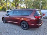 Used 2019 Chrysler Pacifica Touring-L w/ S Appearance Package image 3
