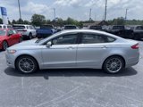 Used 2016 Ford Fusion SE w/ Equipment Group 202A image 2