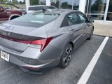 Used 2023 Hyundai Elantra SEL w/ Convenience Package image 3