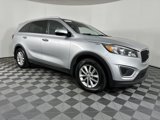 Used 2018 Kia Sorento LX image 2
