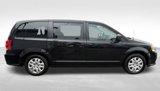 Used 2018 Dodge Grand Caravan SE image 5