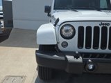 Used 2017 Jeep Wrangler Unlimited Sahara image 2