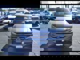 Used 2023 Volkswagen Tiguan SE image 2