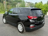 Used 2022 Chevrolet Equinox LS w/ LS Convenience Package image 2