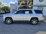 Used 2018 Cadillac Escalade Luxury image 3