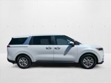Used 2022 Kia Carnival LX image 4
