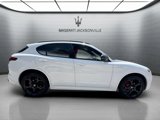 Used 2023 Alfa Romeo Stelvio Veloce image 5