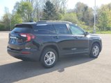 Used 2022 GMC Terrain SLE w/ Driver Convenience Package image 4