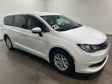 Used 2022 Chrysler Voyager LX image 2