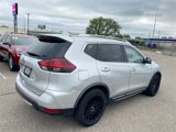 Used 2018 Nissan Rogue SL image 3