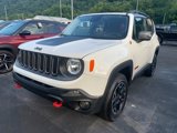 Used 2017 Jeep Renegade Trailhawk image 2