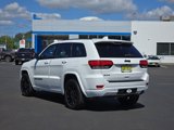 Used 2017 Jeep Grand Cherokee Altitude image 5