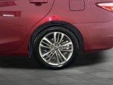 Used 2015 Toyota Camry SE image 5