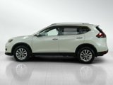Used 2018 Nissan Rogue SV image 2