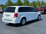 Used 2019 Dodge Grand Caravan SXT image 3