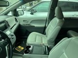 Used 2015 Toyota Sienna XLE image 6