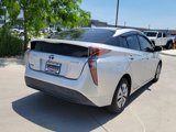 Used 2018 Toyota Prius Four image 3