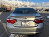 Used 2017 Toyota Camry SE image 4
