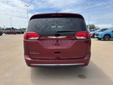 Used 2019 Chrysler Pacifica Touring-L image 4