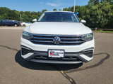 Used 2022 Volkswagen Tiguan SE image 2