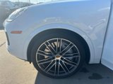 Used 2022 Porsche Cayenne Turbo image 5