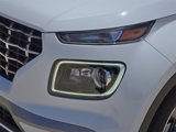 Used 2024 Hyundai Venue Limited image 3