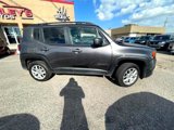 Used 2018 Jeep Renegade Latitude w/ Popular Equipment Group image 5