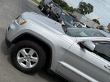 Used 2013 Jeep Grand Cherokee Laredo w/ Laredo E Group image 2