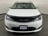 Used 2019 Chrysler Pacifica Limited image 3