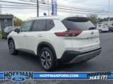 Used 2021 Nissan Rogue SV w/ Premium Package image 4