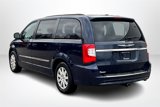 Used 2014 Chrysler Town & Country Touring image 4