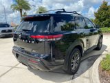 Used 2022 Nissan Pathfinder SV w/ SV Premium Package image 3