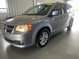 Used 2019 Dodge Grand Caravan SXT image 3