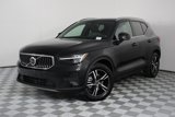 Certified 2025 Volvo XC40 B5 Core image 3