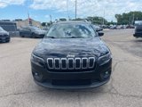 Used 2019 Jeep Cherokee Latitude w/ Popular Appearance Group image 2