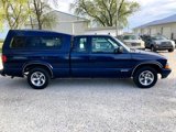 Used 2001 Chevrolet S10 Pickup LS w/ Preferred Equipment Group image 6