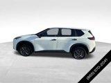 Used 2023 Nissan Rogue S image 2