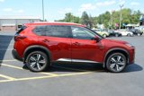 Used 2022 Nissan Rogue SL image 3
