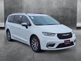 New 2025 Chrysler Pacifica Pinnacle image 3