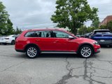 Used 2018 Volkswagen Golf Alltrack SE image 2
