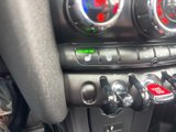 Used 2022 MINI Cooper 2-Door Hardtop image 5