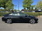 Used 2022 Hyundai Elantra Limited w/ Cargo Package image 5