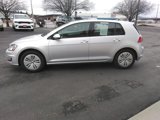 Used 2016 Volkswagen e-Golf SE image 4