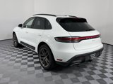 Certified 2024 Porsche Macan image 3