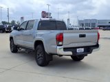 Used 2020 Toyota Tacoma SR5 image 2