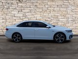 Used 2021 Volkswagen Passat 2.0T R-Line image 4