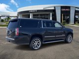 Used 2017 GMC Yukon XL SLT w/ Open Road Package image 3