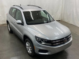 Used 2017 Volkswagen Tiguan S image 2