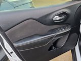 Used 2016 Jeep Cherokee Latitude w/ Comfort/Convenience Group image 4
